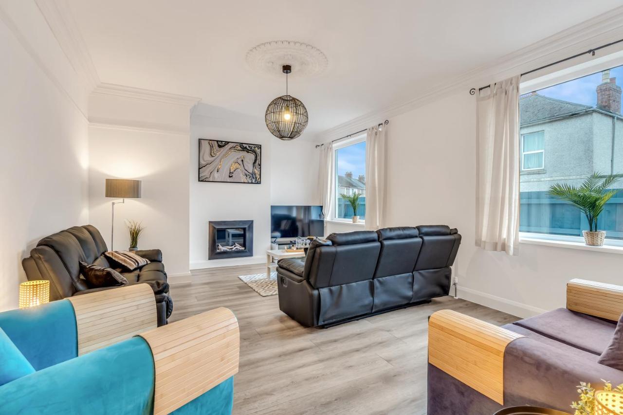 Park House - Very Spacious 4 Bed House, Games Room, Free Netflix, Close To Argyle, In The Heart Of Plymouth - Dogs Welcome - Hosted By Absolute Accommodation Плаймаут Экстерьер фото