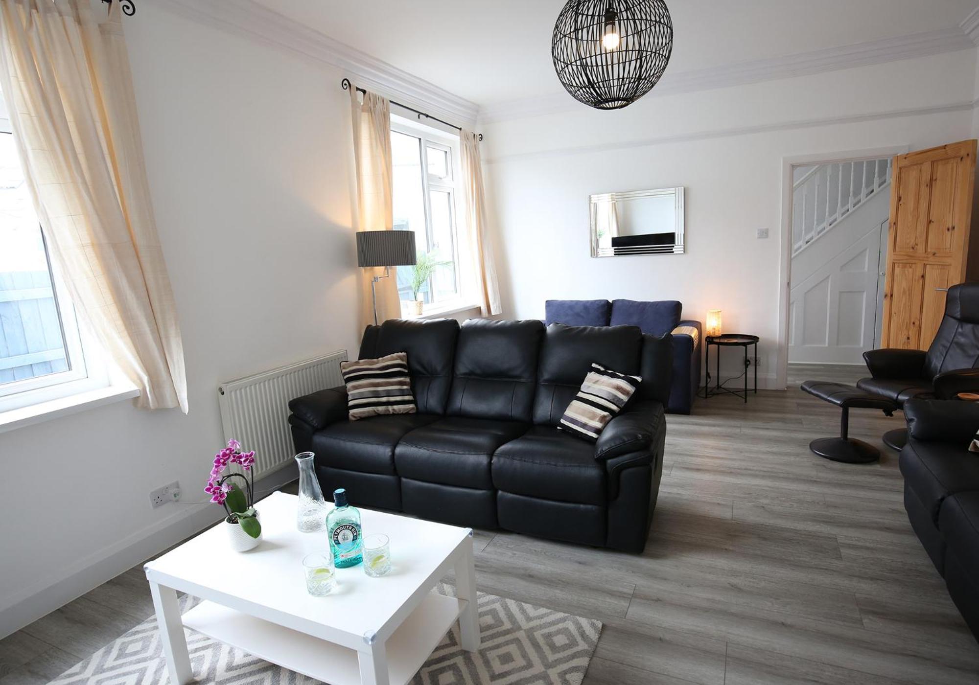 Park House - Very Spacious 4 Bed House, Games Room, Free Netflix, Close To Argyle, In The Heart Of Plymouth - Dogs Welcome - Hosted By Absolute Accommodation Плаймаут Экстерьер фото